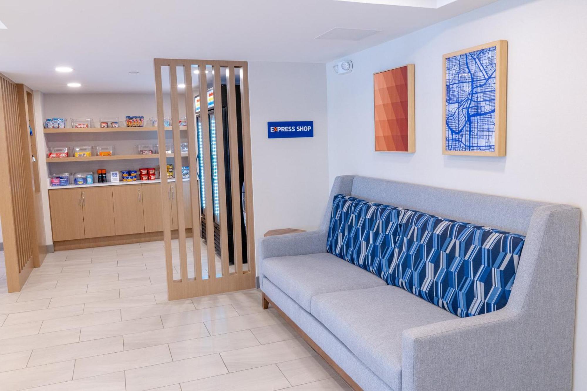 Holiday Inn Express - Neptune By Ihg Exterior foto