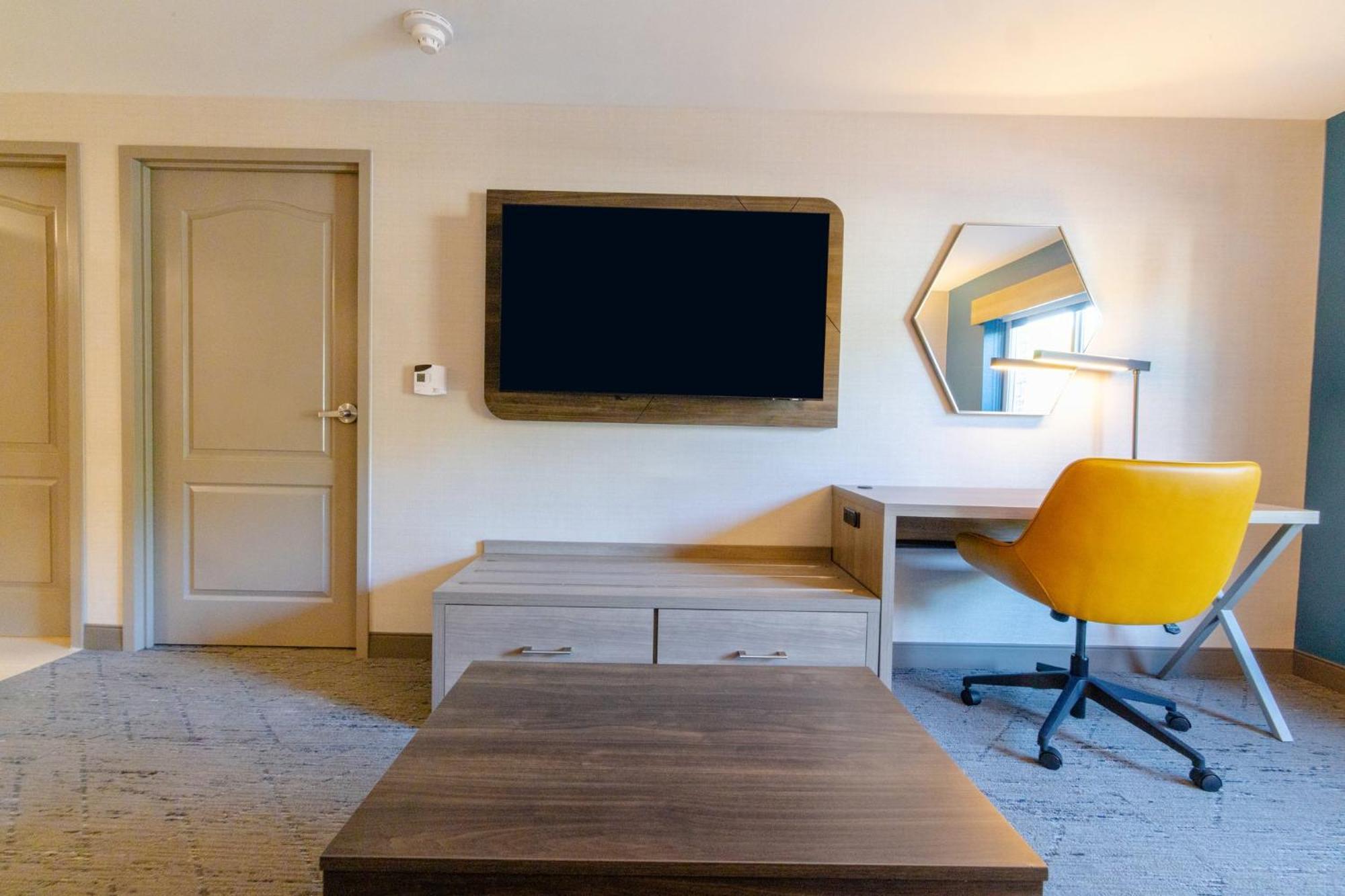 Holiday Inn Express - Neptune By Ihg Exterior foto