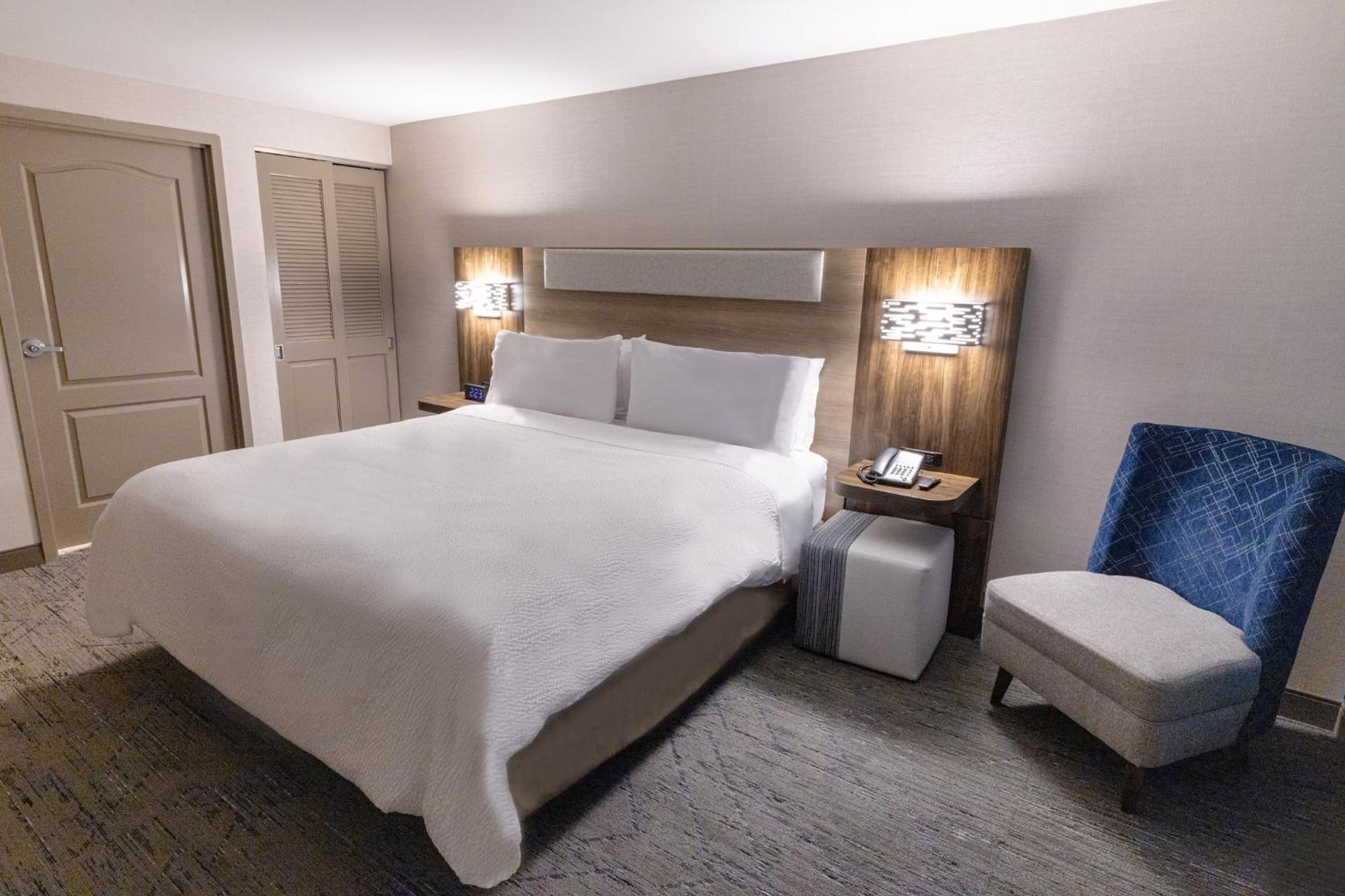Holiday Inn Express - Neptune By Ihg Exterior foto