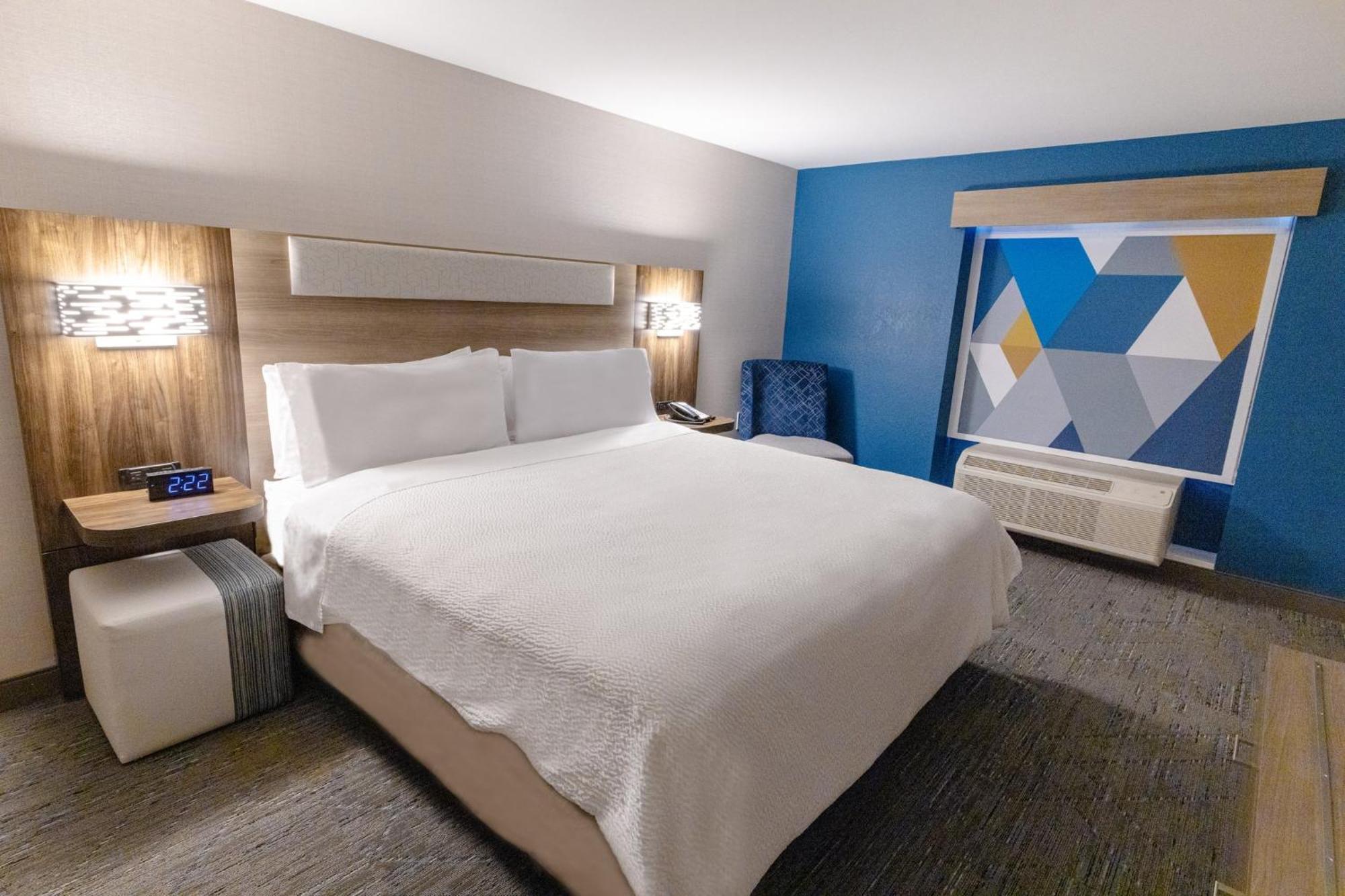 Holiday Inn Express - Neptune By Ihg Exterior foto